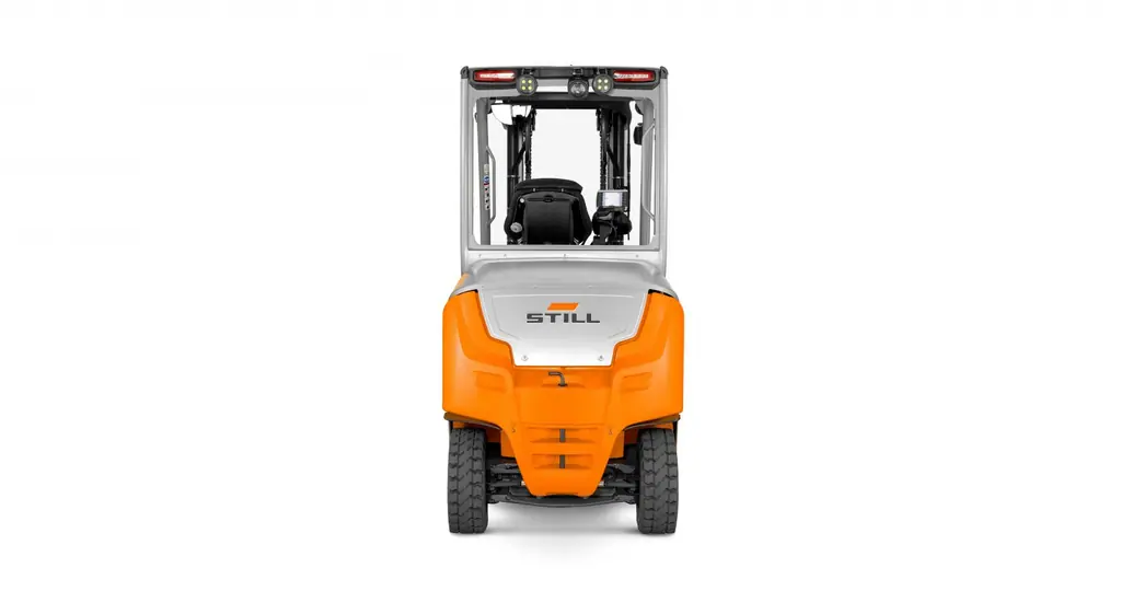 STILL RX 60-35/50 serisi forkliftin arkadan stüdyo görünümü, turuncu karşı ağırlık