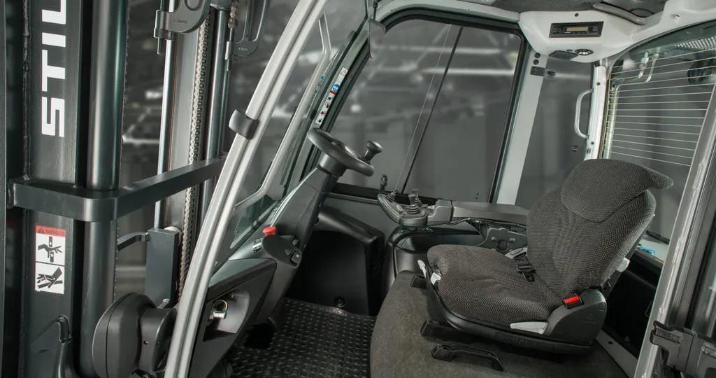RX 70 4,0–5,0 t sürücü kabini